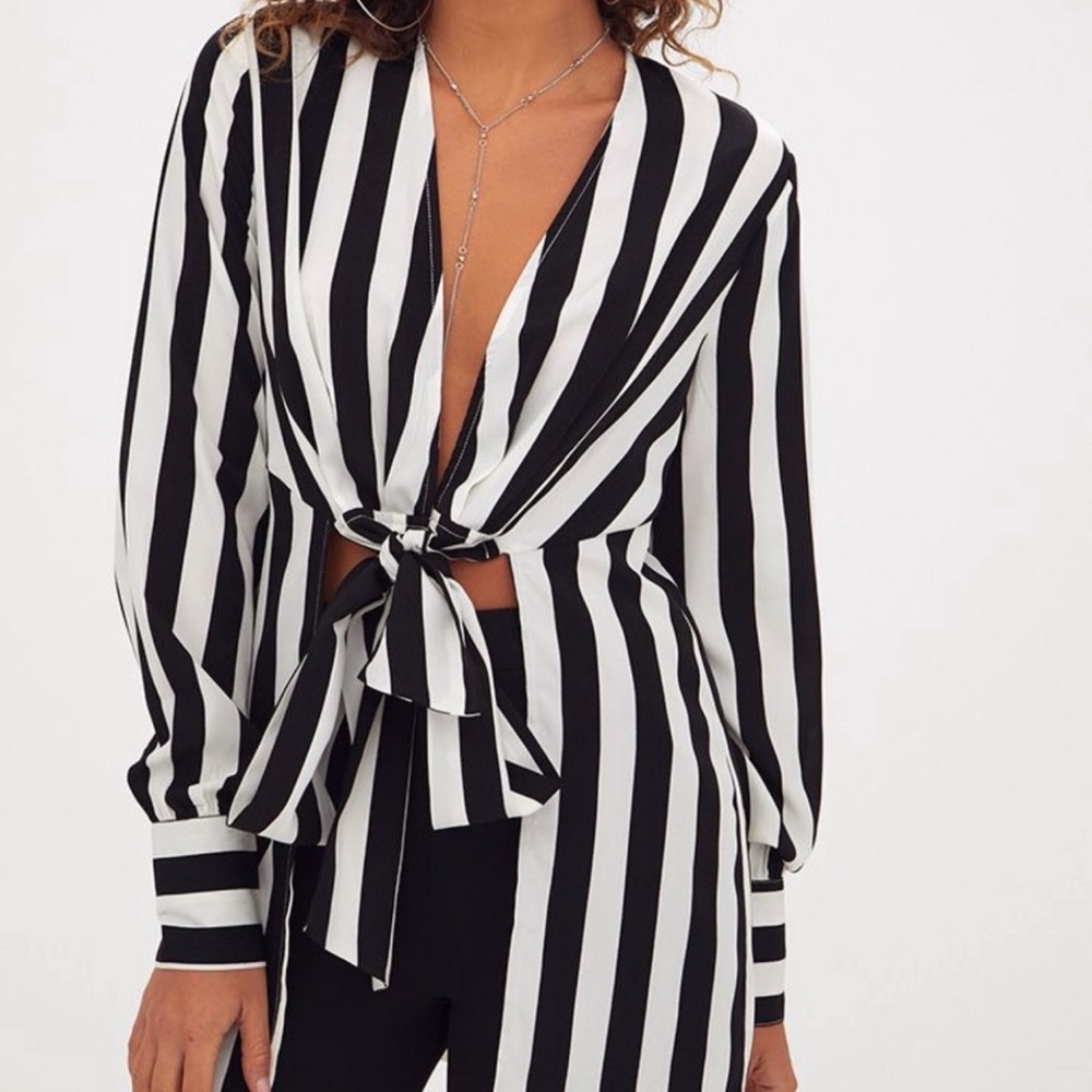 Black and White Stripped Tie Front Blouse